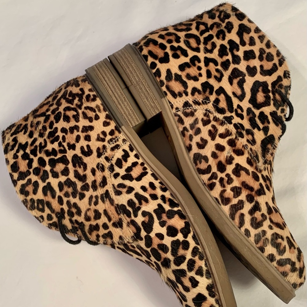 Cheetah print chukka boots